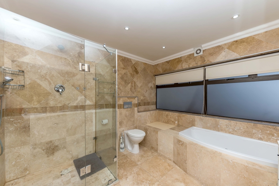 To Let 2 Bedroom Property for Rent in Sea Point Western Cape